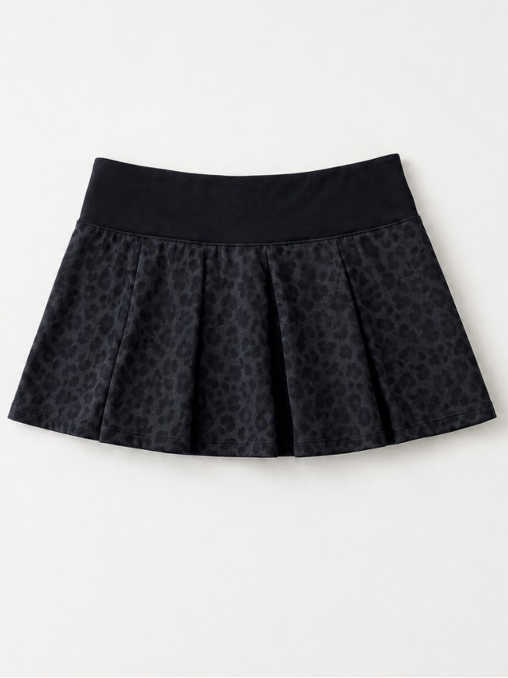 Lululemon Black & Gray Leopard Print Pleated Tennis Skort